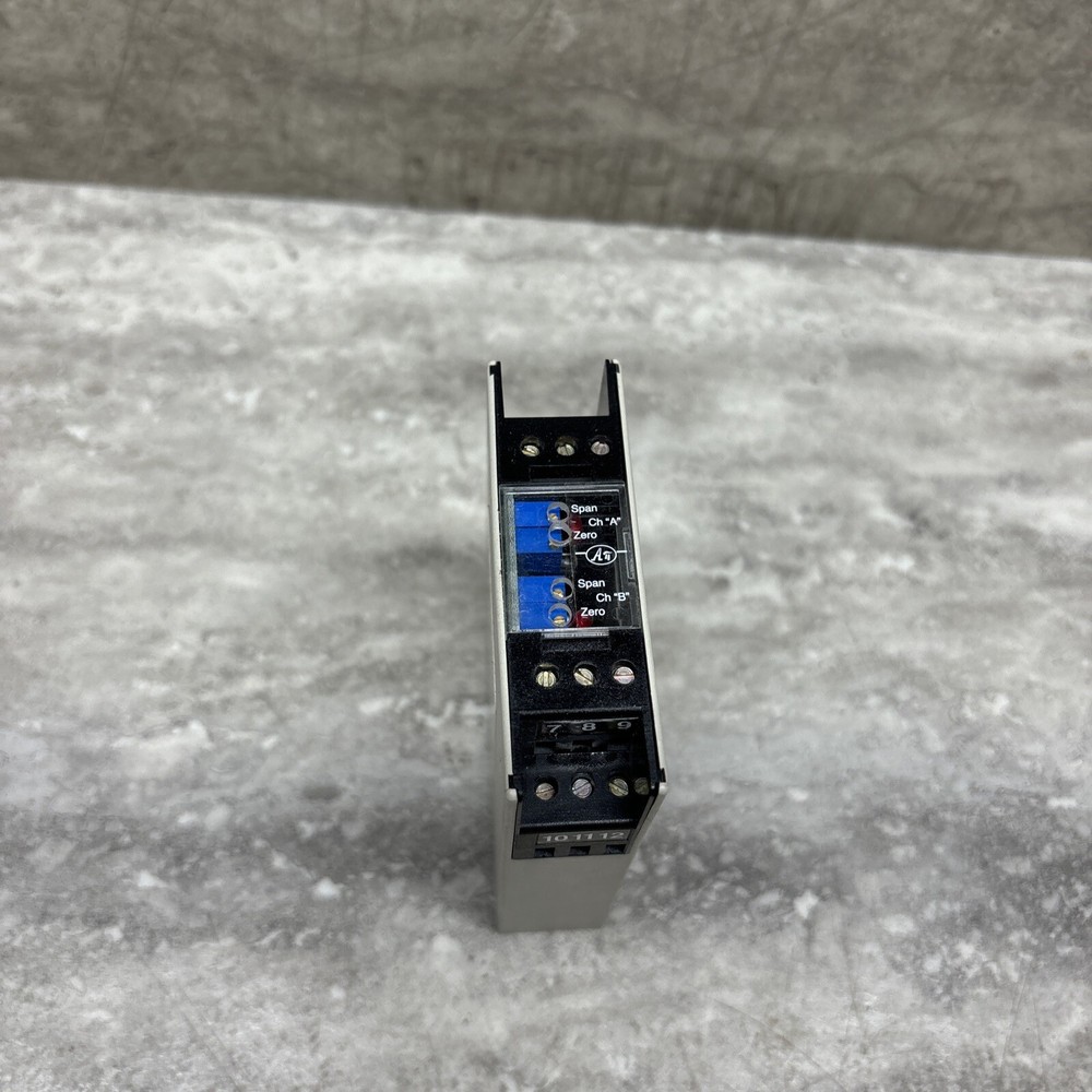 API Absolute Process Instruments DPI-2 Loop Powered Isolator, Untested