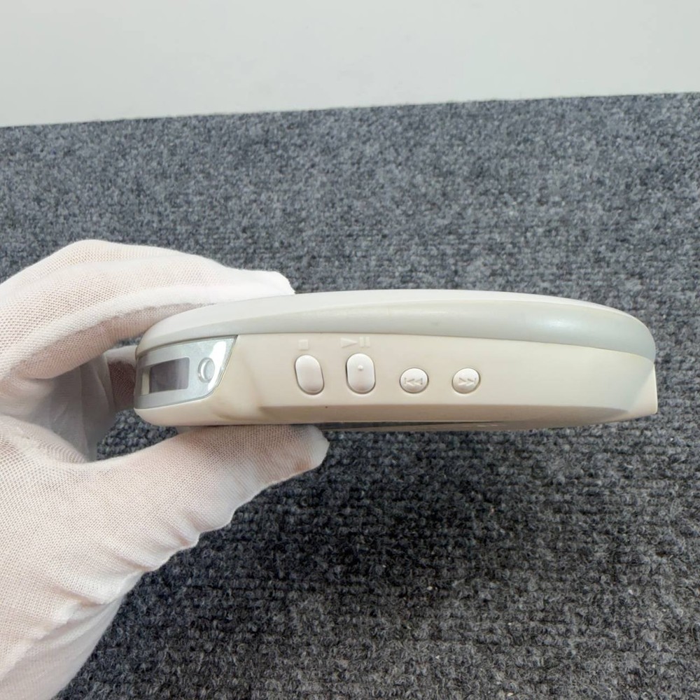Sony Walkman D-EJ001 Portable CD Player G-Protection White - Powers On