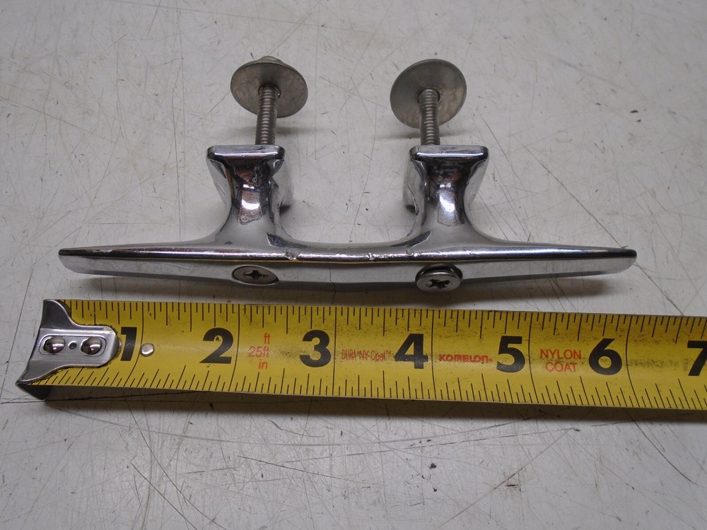 O2d  Chrome 6 1/4" Cleat