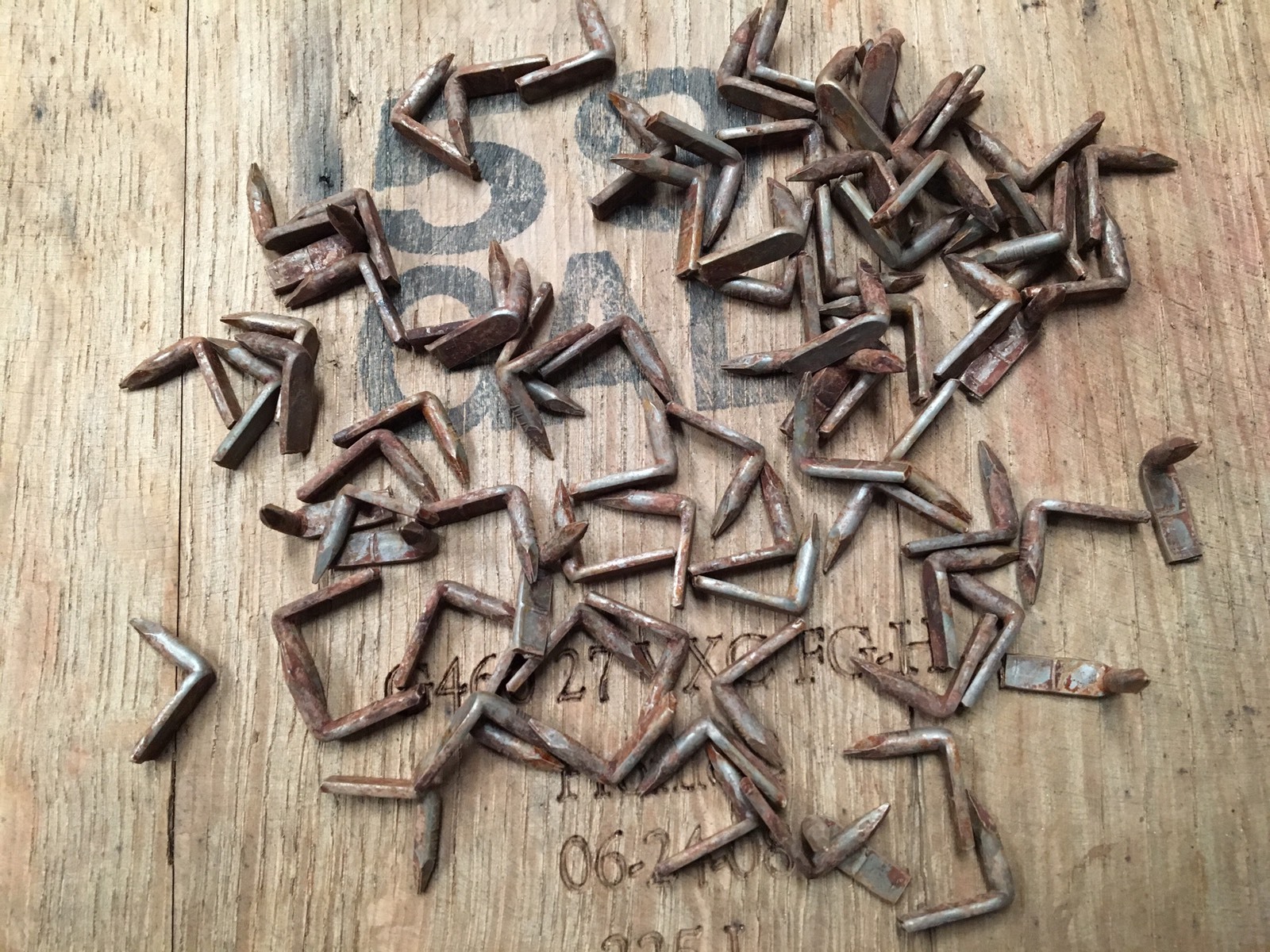 Hoop Nails Galvanized Vintage Look 50 QTY Barrel NAILS Whiskey Wine Wood Band