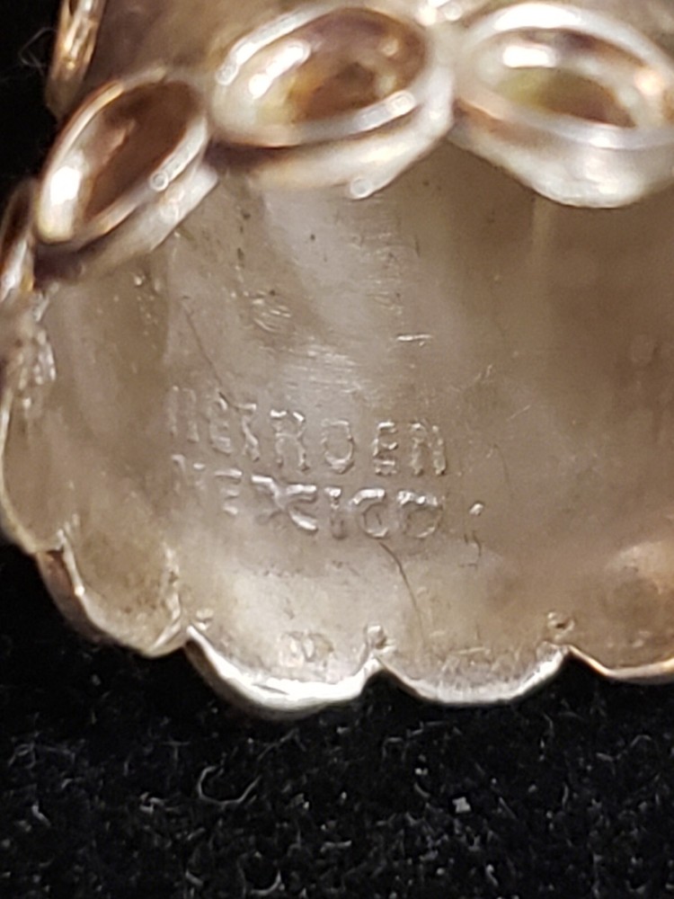 .925 STERLING SILVER THIMBLES TAXCO MEXICO SIGNED WITH TREE BARK CASE
