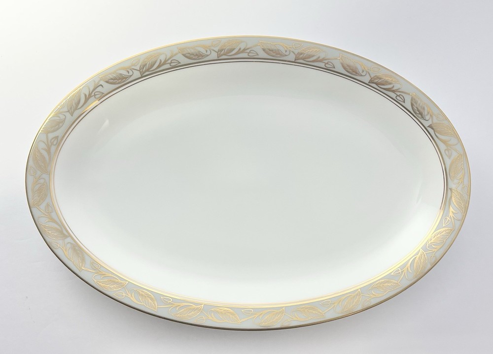Noritake “Greta” 6-Piece Bone China Serving Hostess Dinnerware Set