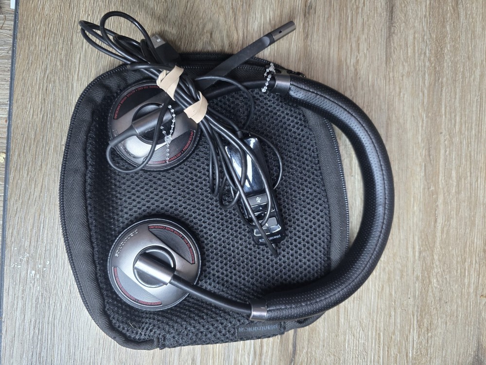 Poly Blackwire 3225 Wired Headset with Noise Cancellation Mic & USB-A/C