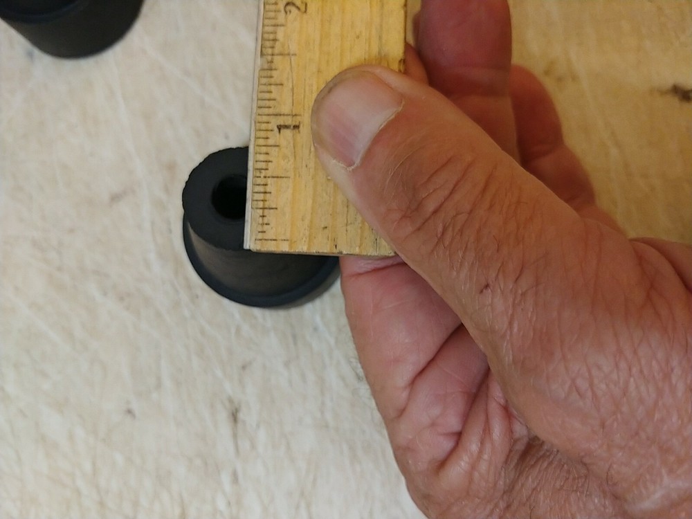 10 LABORATORY RUBBER STOPPERS