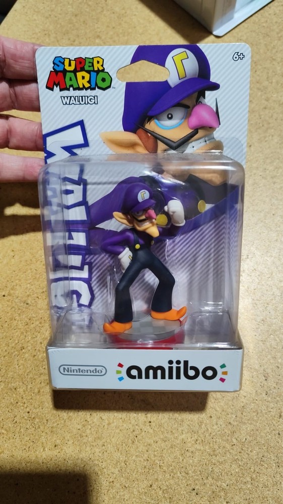 Waluigi Amiibo Super Smash Bros