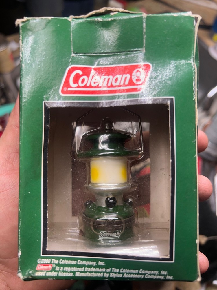 Coleman miniature lantern and cooler set