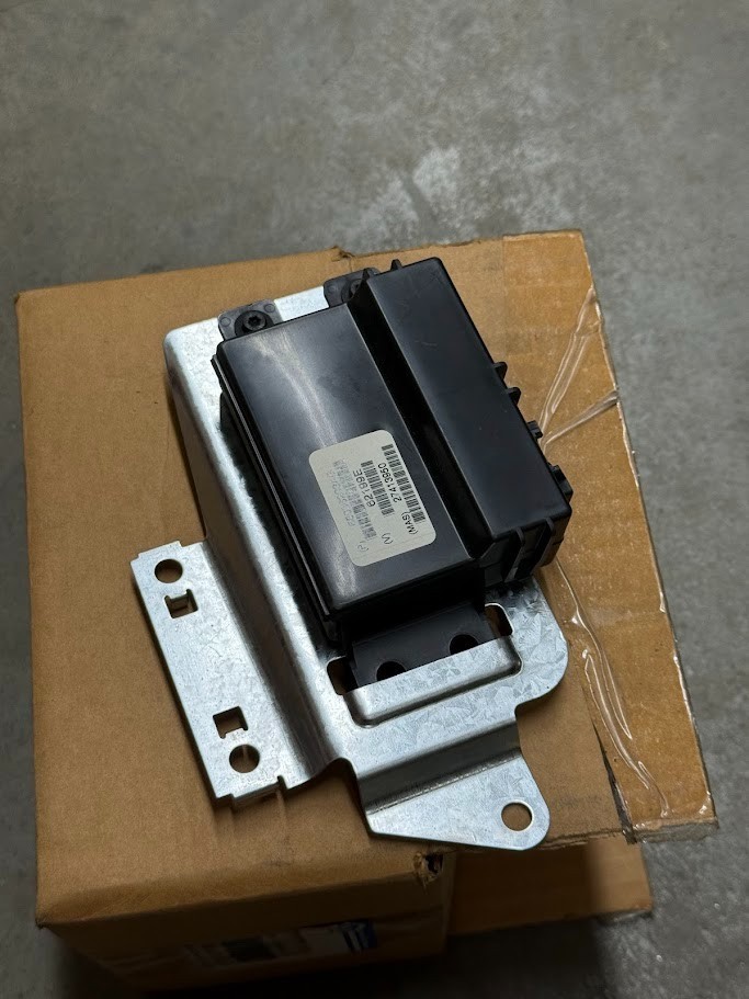 Blind Spot Detection System Warning Sensor Mopar 68036233AG - NEW