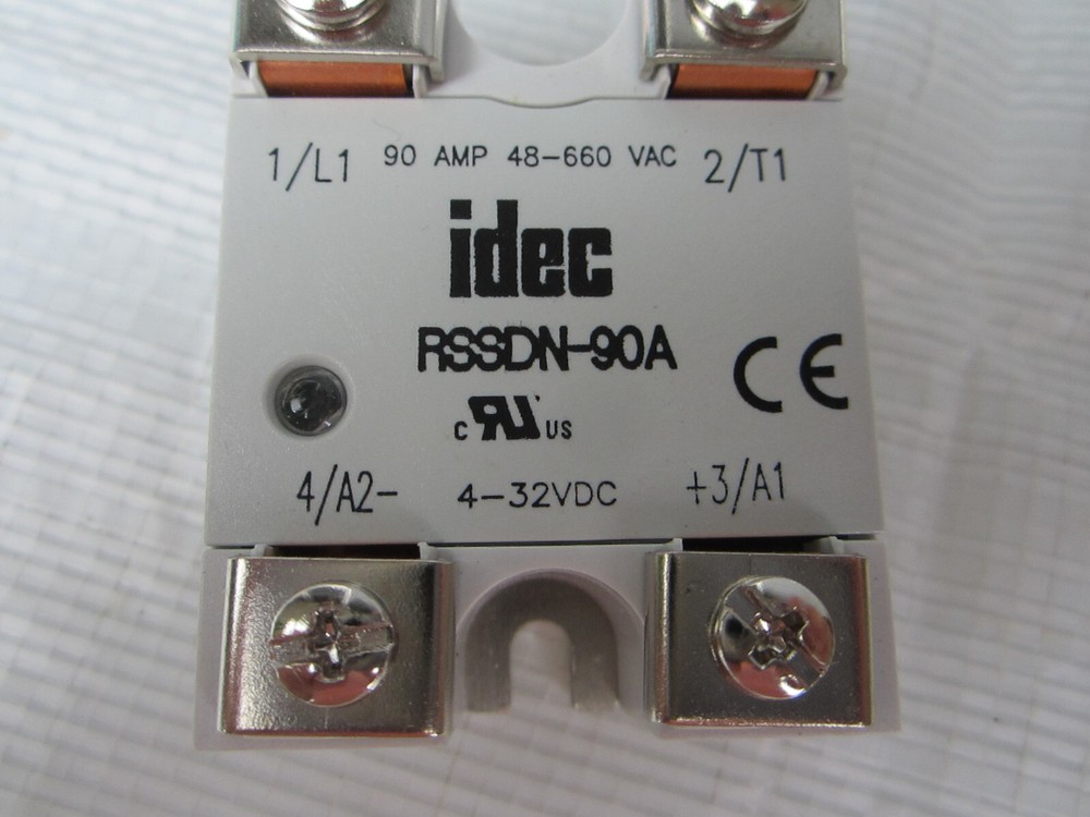 IDEC RSSDN-90A RELAY