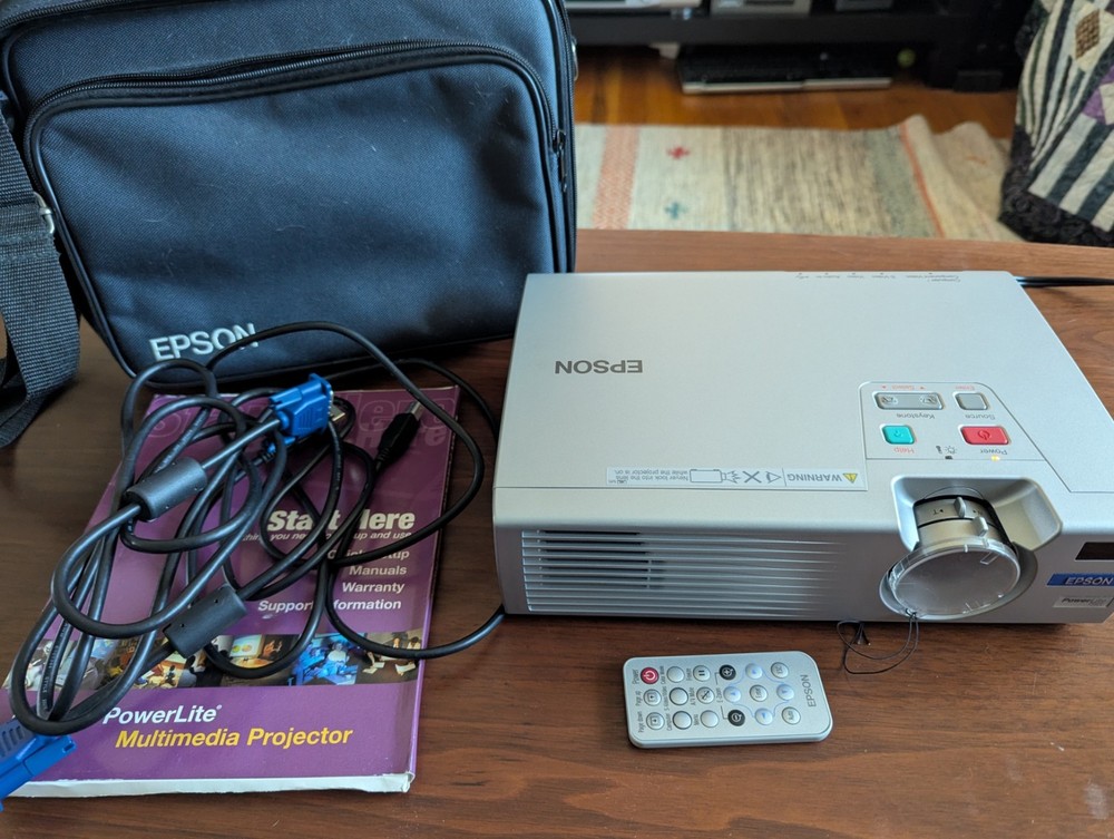 Epson EMP 730 XGA LCD Projector - TESTED