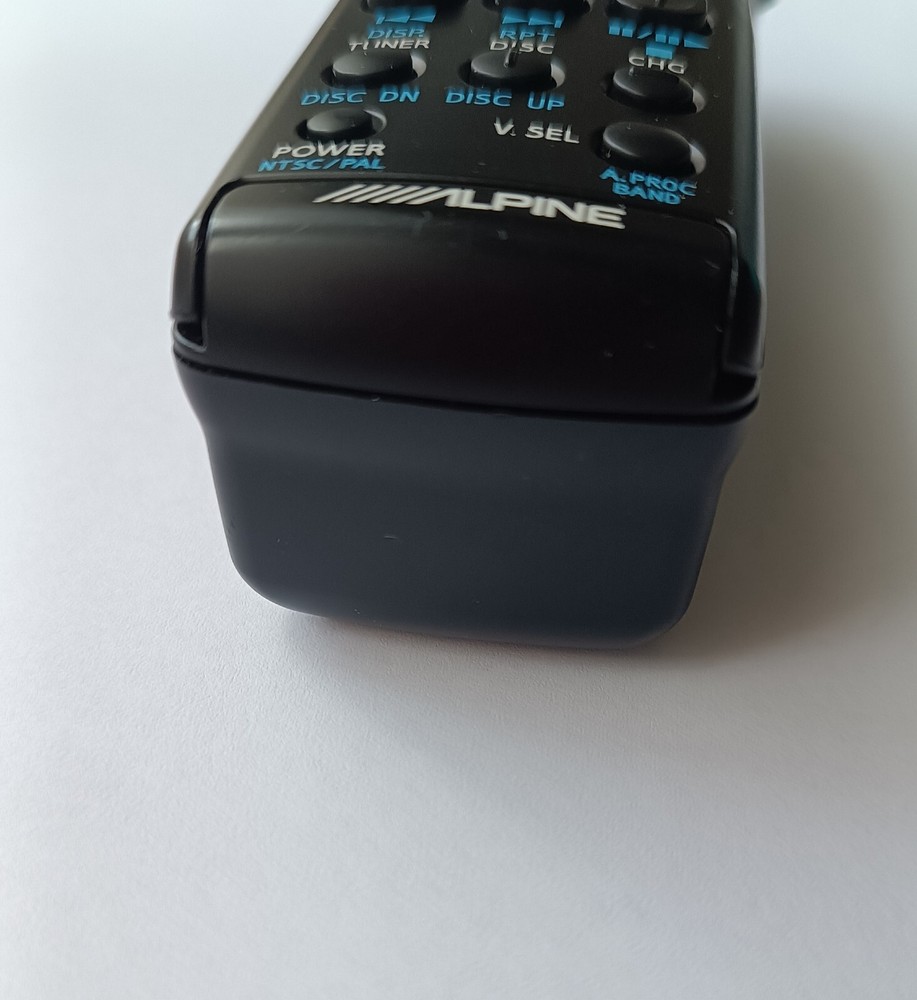 Alpine RUE-4168 Remote Control with mount Very good condition