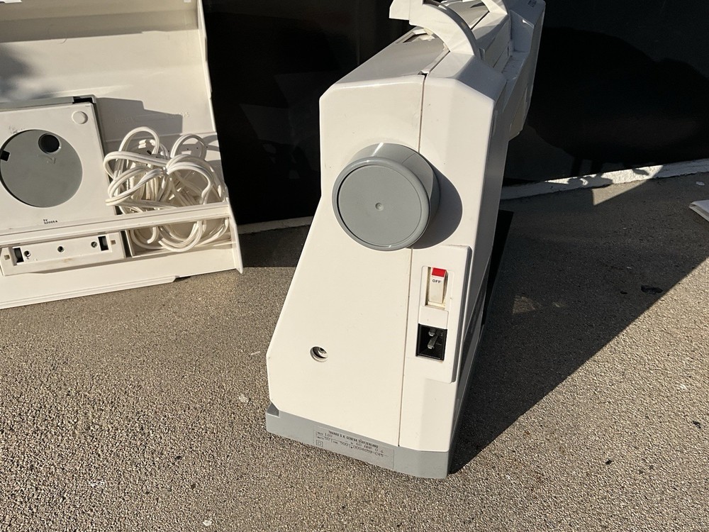 Elna 5000 Computer Sewing Machine w/ Pedal, Needs Service & Repairs