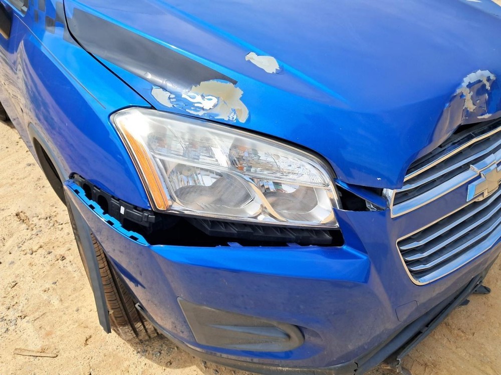 TRAX 2016 Glove Box 4768274