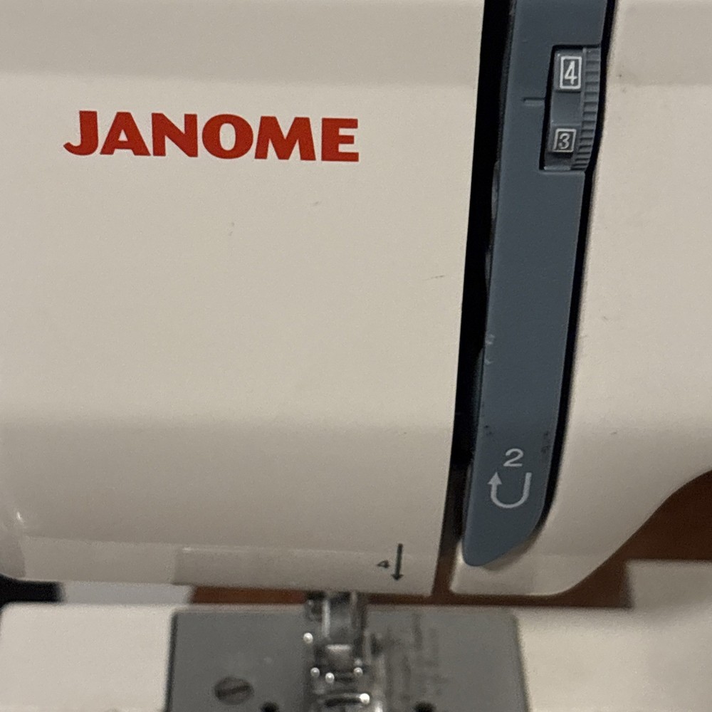 JANOME Sewist 509 Sewing Machine