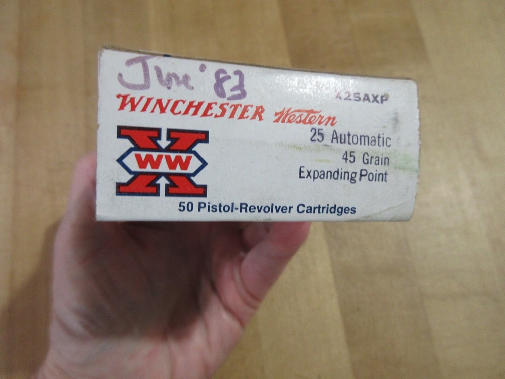 Empty Ammo Box Winchester Western 25 automatic with insert (w15) #47