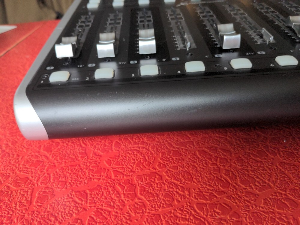 Behringer X-Touch Compact Universal Control Surface Music Recording Studio Mixer