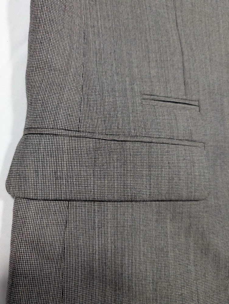 Taylor&Wright Fine Tailoring Suit Jacket In Size 48L