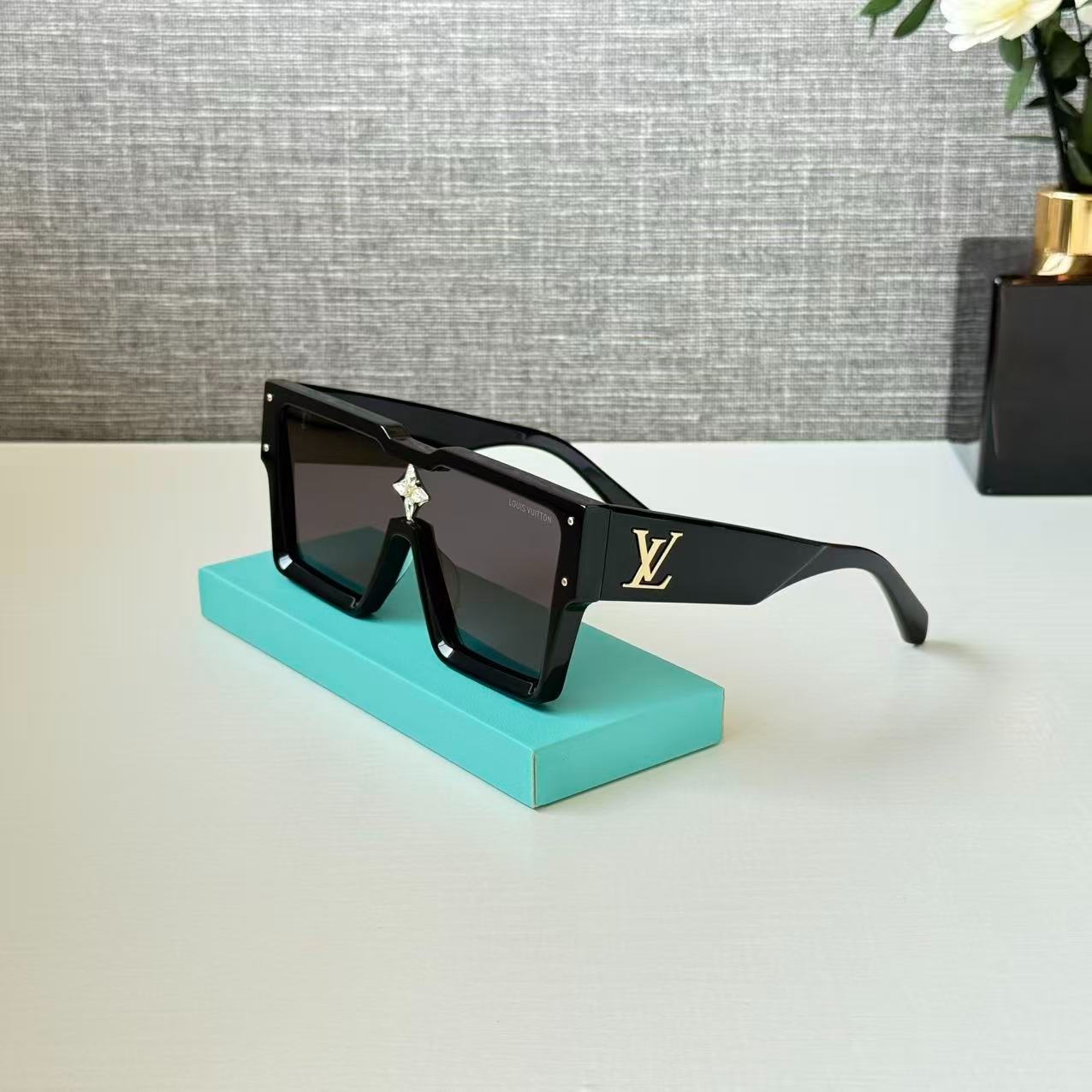 Louis Vuitton Z1578E “Cyclone” Black Sunglasses Adorned with Swarovski Crystals