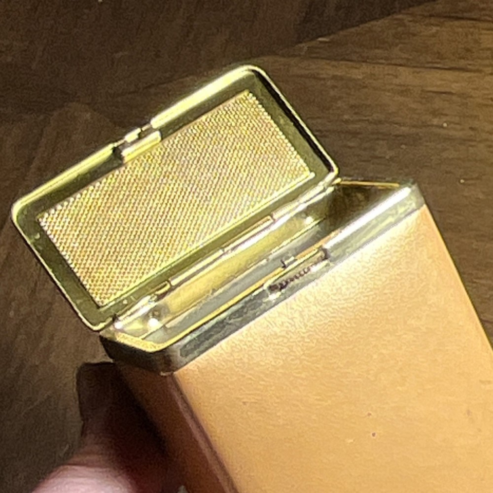 VTG Cigarette Case Tan Gold-Tone Vegan Leather Push Button Open & Snap Closure