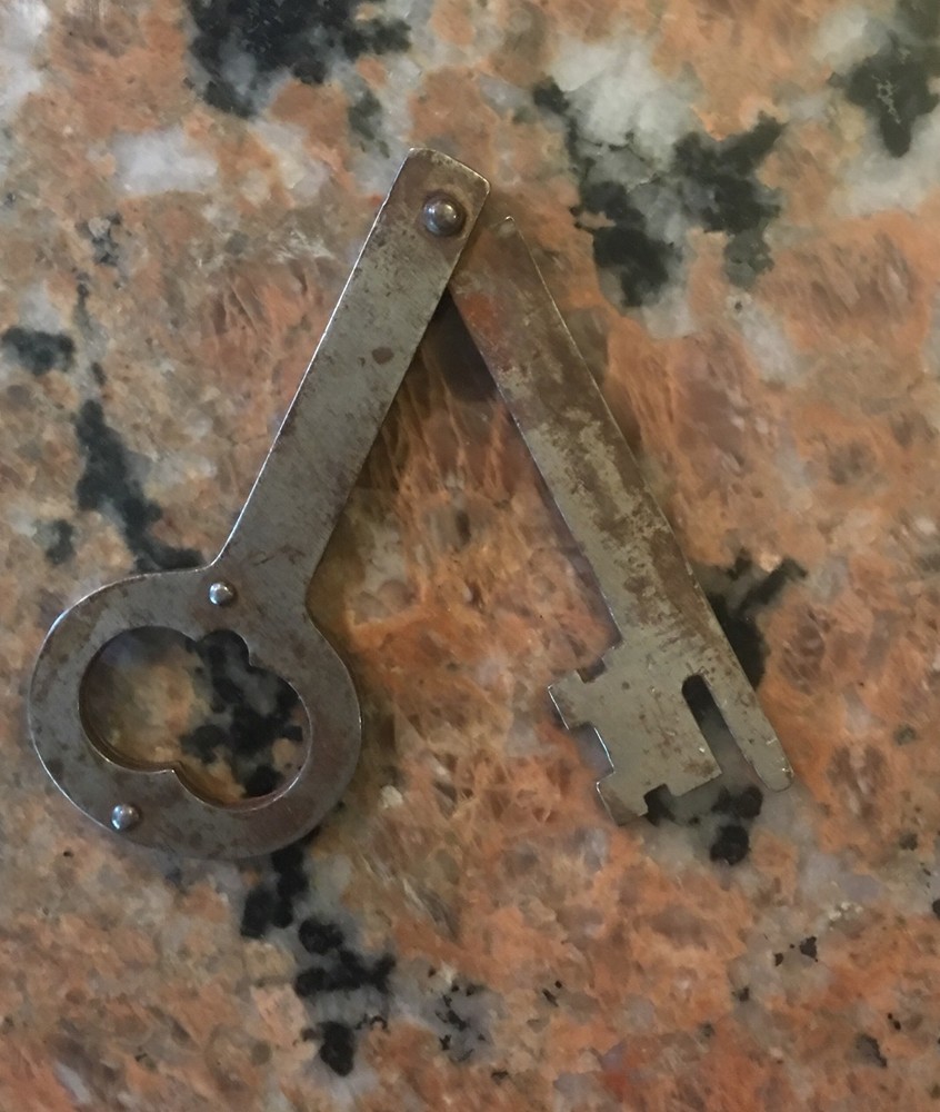 Scarce Victorian Skeleton Folding Key #17 6" Long