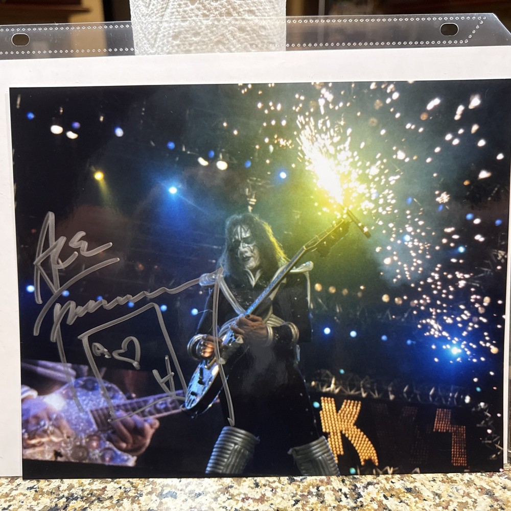 KISS Psycho Circus Tour 8x10 Photo Signed By  Ace at the 2011 Chiller Convention