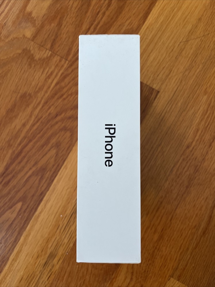 Apple iPhone 7 Plus BOX ONLY/NO PHONE - Black 32GB