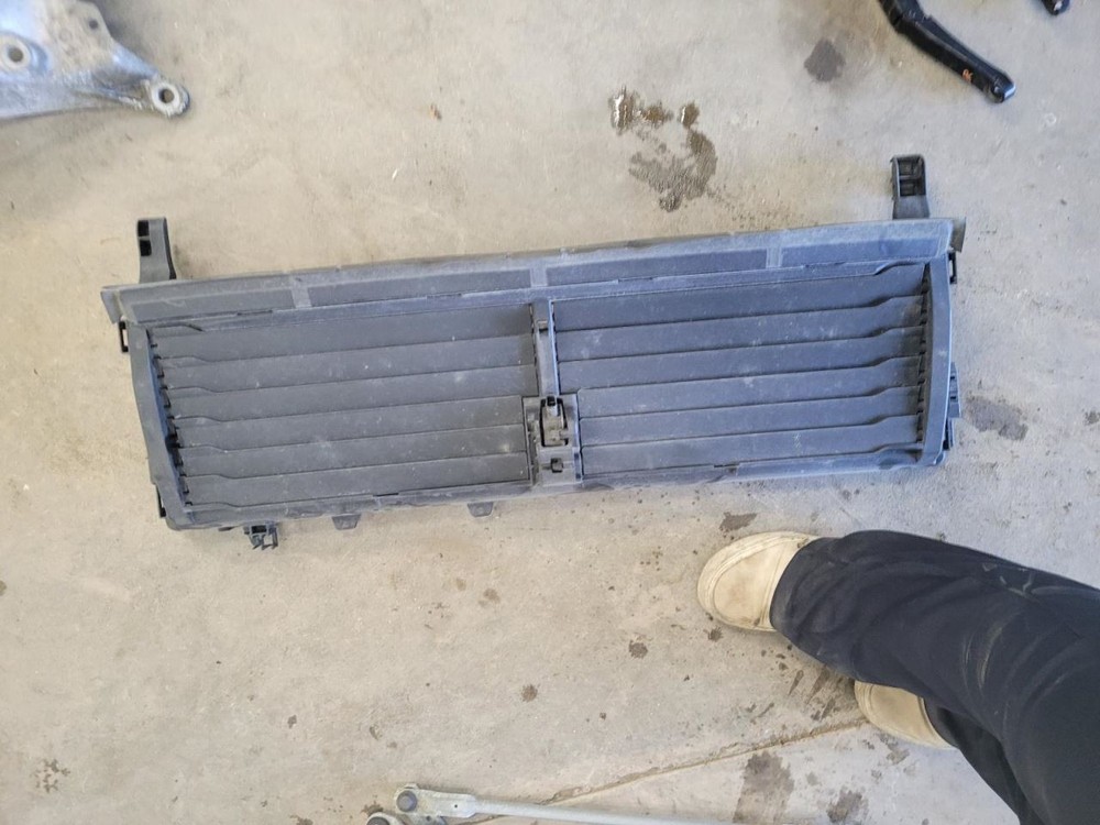 Q5        2018 Air Shutter 2079870