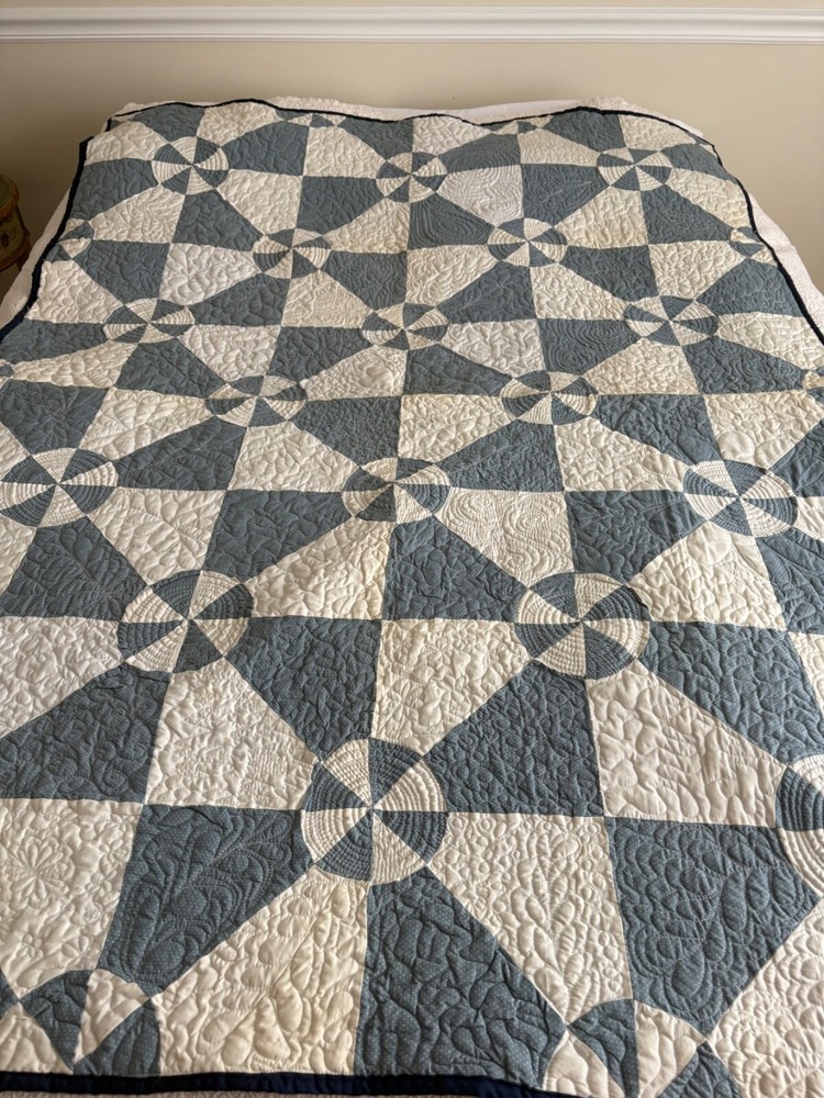Exquisite Quilt, Dramatic Quilting, Patchwork & Wholecloth, Two-Sided Glamour