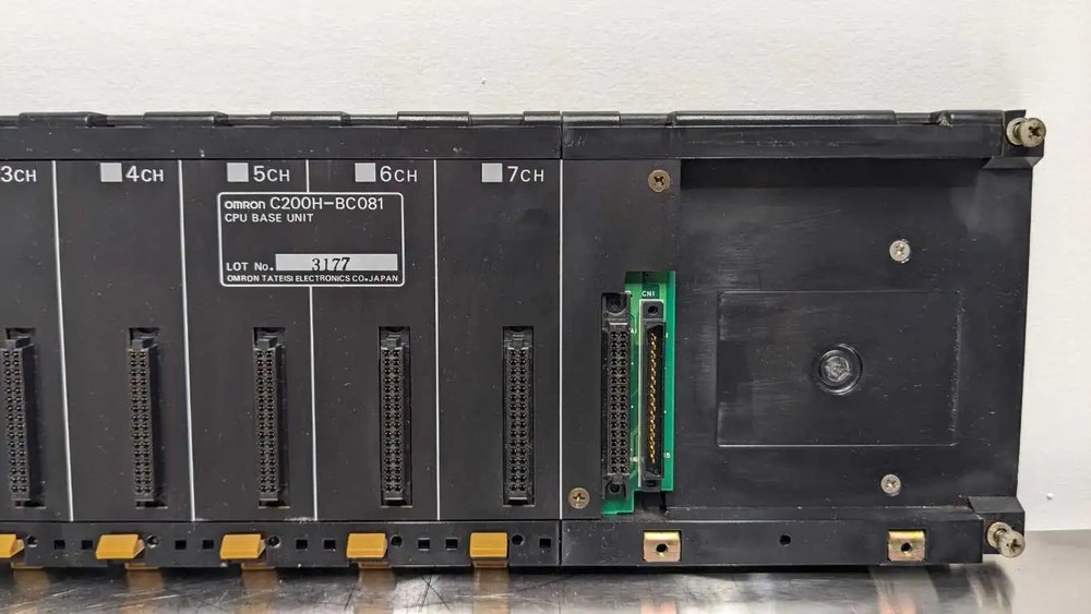 Omron C200H-BC081 CPU Base Unit