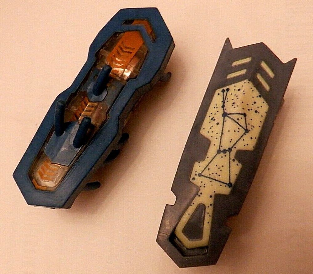 HexBug Nano V2 Habitat Climbing Tubes, Platform and 2 Working Hexbug Nanos