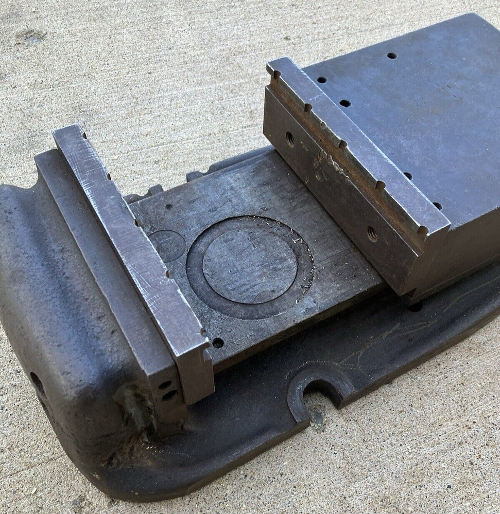 Bridgeport 6" Precision Machine Vise with Handle - 5 3/4" open - Nice