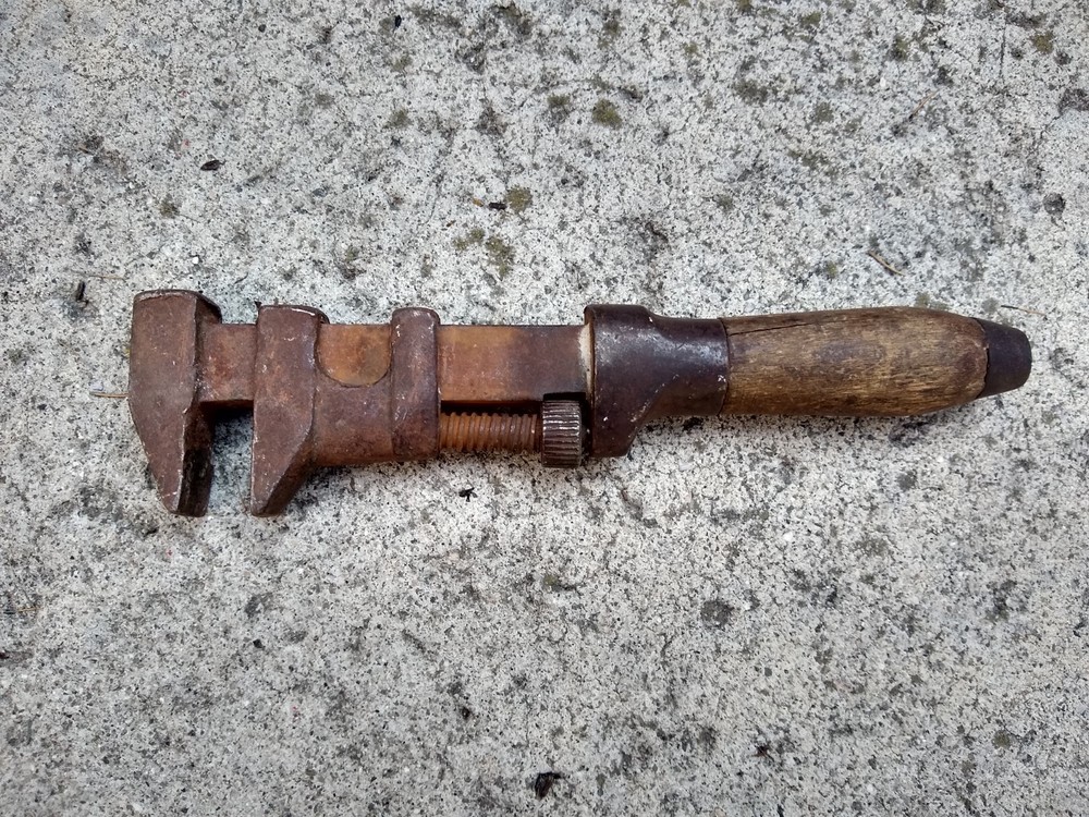 Vintage 8.5" Adjustable Pipe Wrench