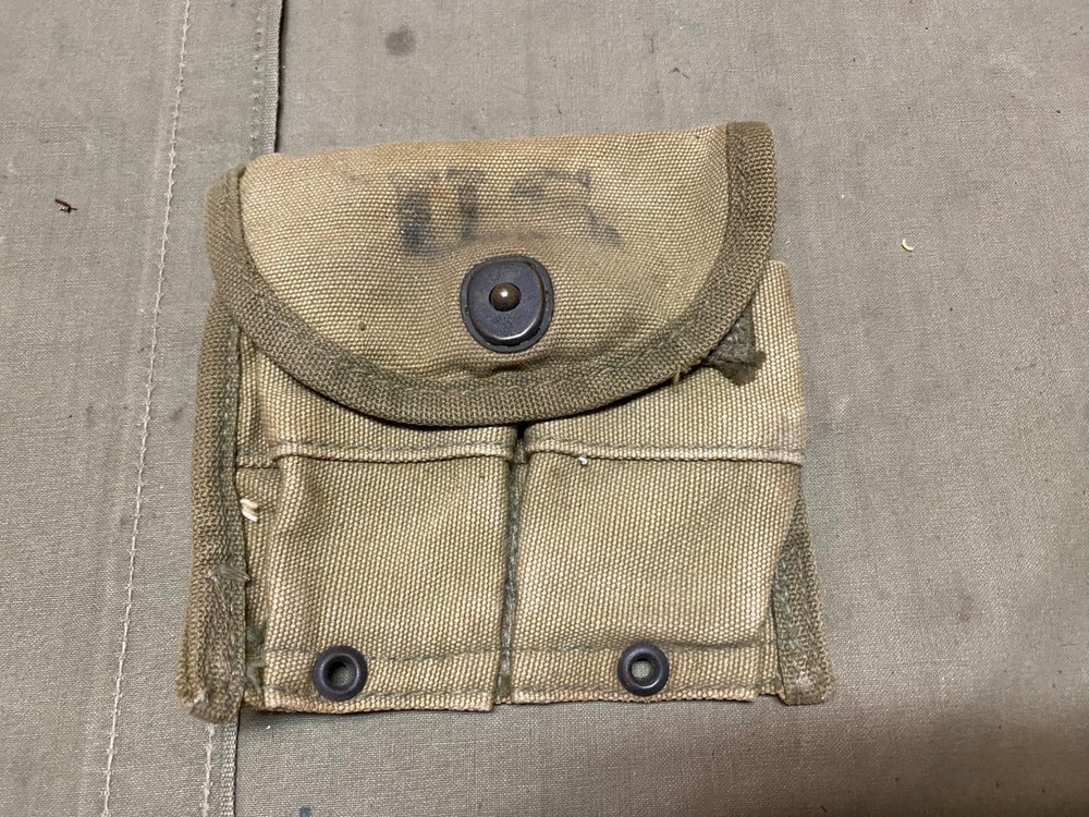 ORIGINAL WWII US ARMY M1 CARBINE RIFLE BELT AMMO POUCH-1944, TRANSITIONAL