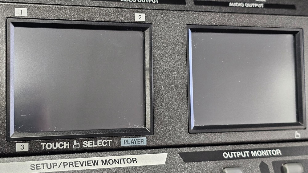 Roland VR-5 AV Mixer & Recorder - READ DESCRIPTION