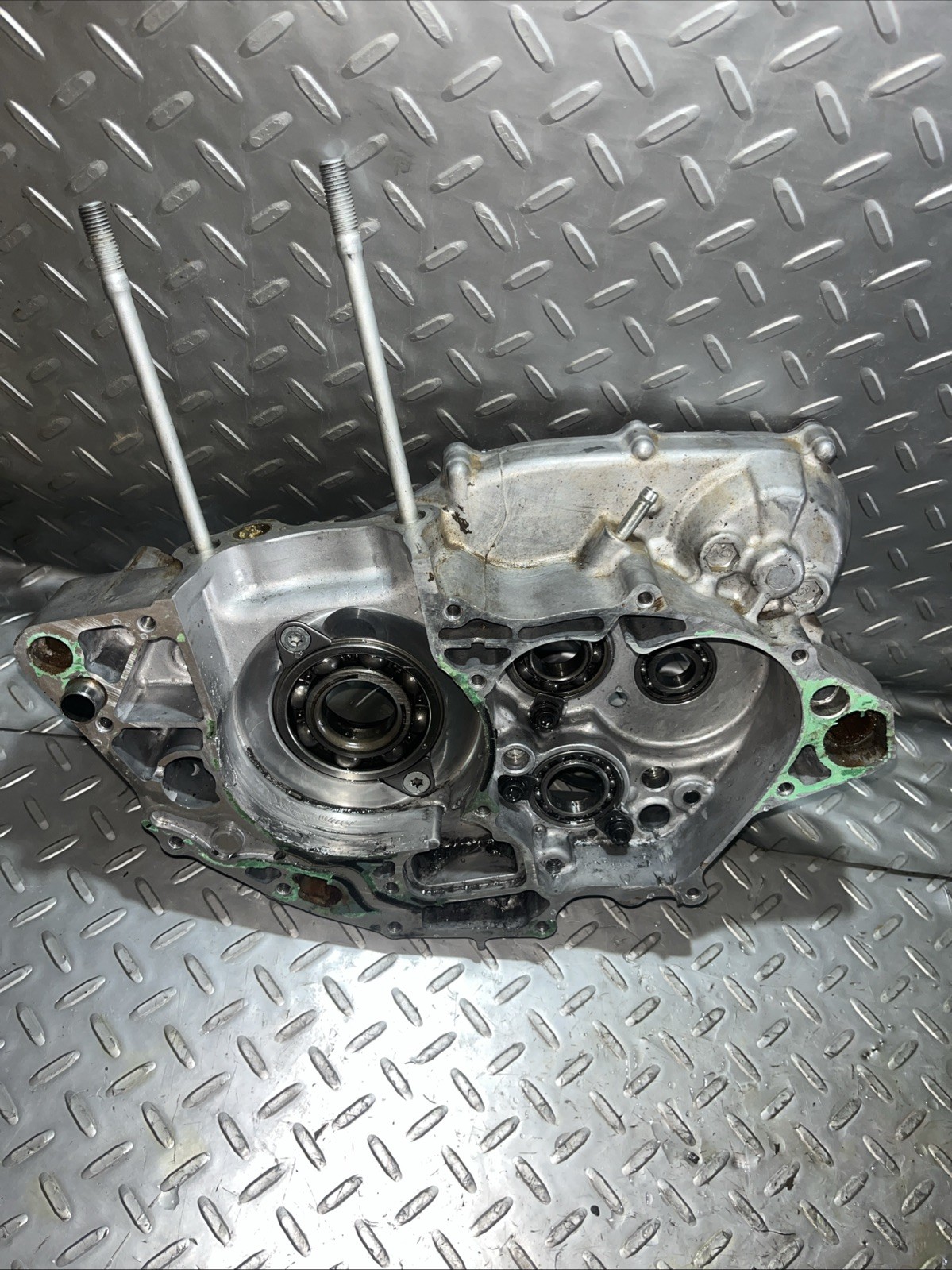 08-09 HONDA CRF250R CRF 250R OEM Left RIGHT CRANK CASE CRANKCASE Engine DAMAGED