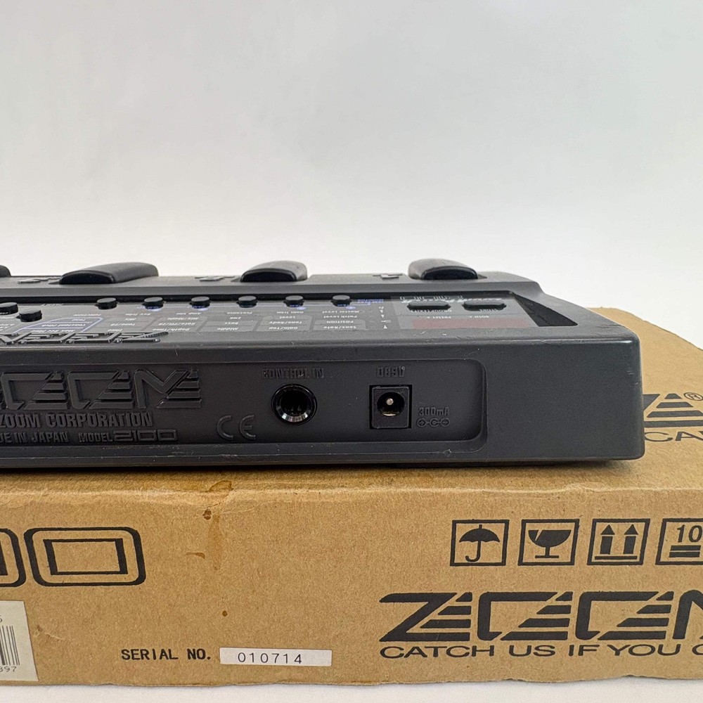 Broken Zoom Player 2100 Multi-Effects Guitar Processor /Gets No Power