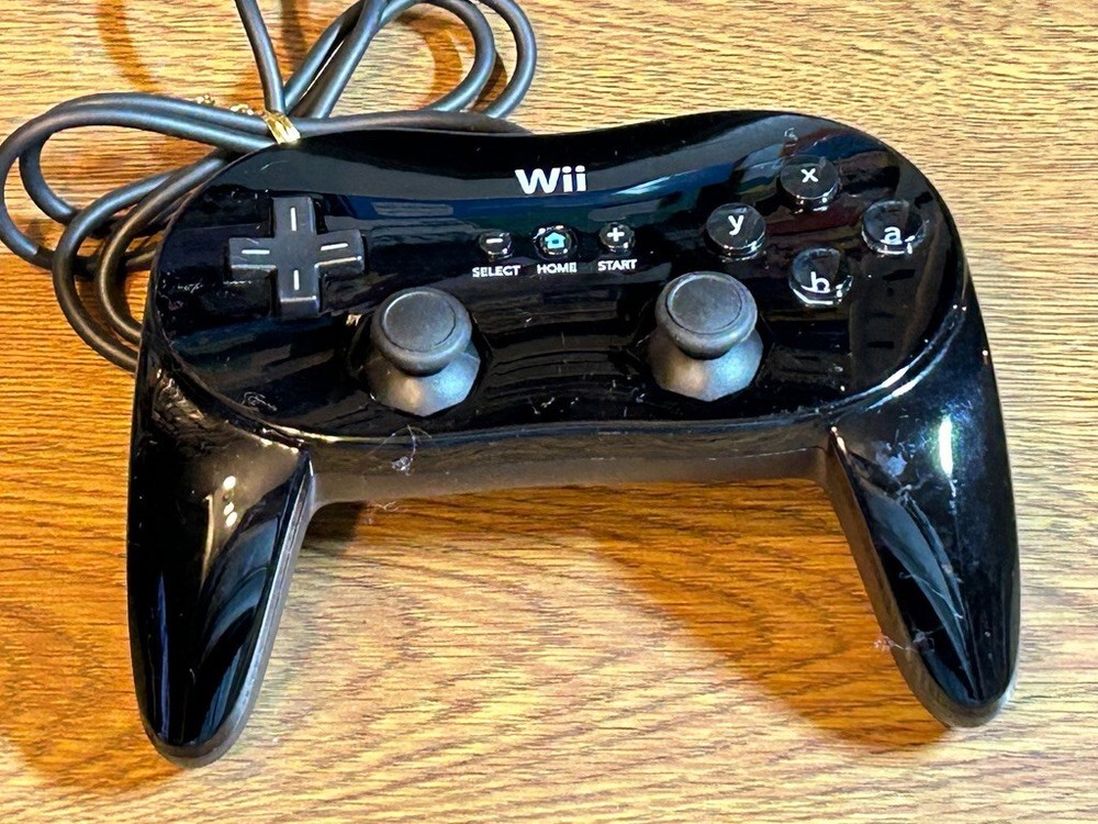 Nintendo WII CLASSIC Controller  RVL005 black