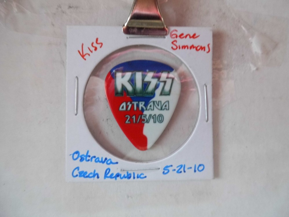 KISS "GENE SIMMONS" CZECH REPUBLIC 2010 GUITAR PICK~READ DESCRIPTION #10~10