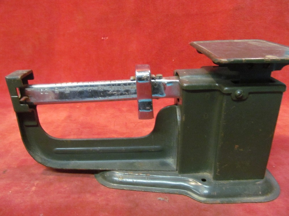 GREEN TRINER 9 OUNCE POSTAL SCALE