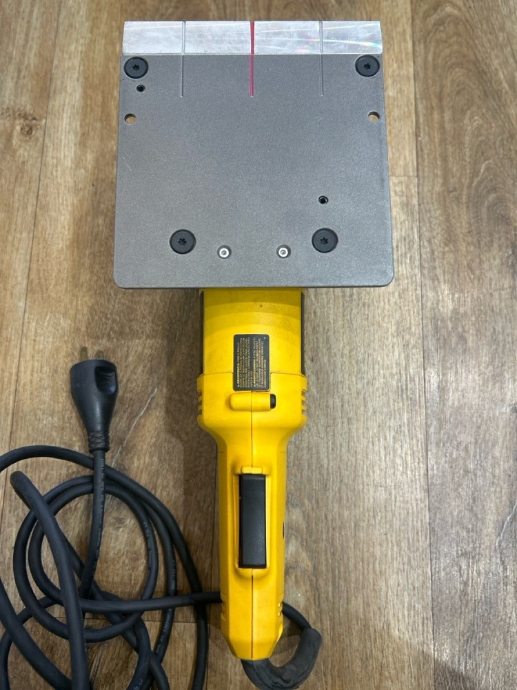DEWALT DW682 (SBL009577)