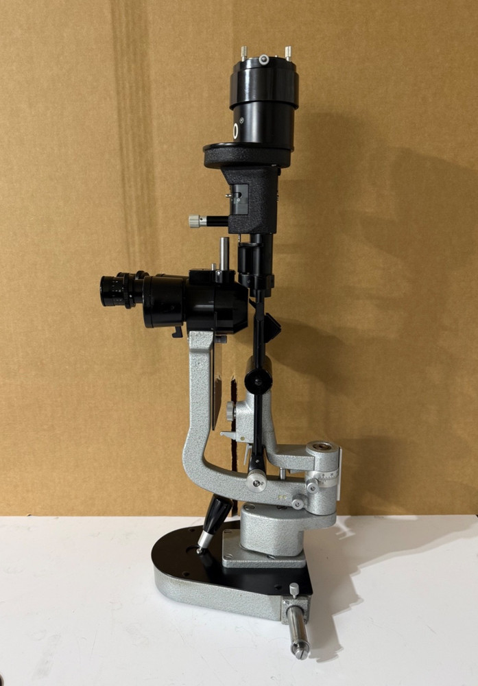 Haag Streit 900 Slit Lamp