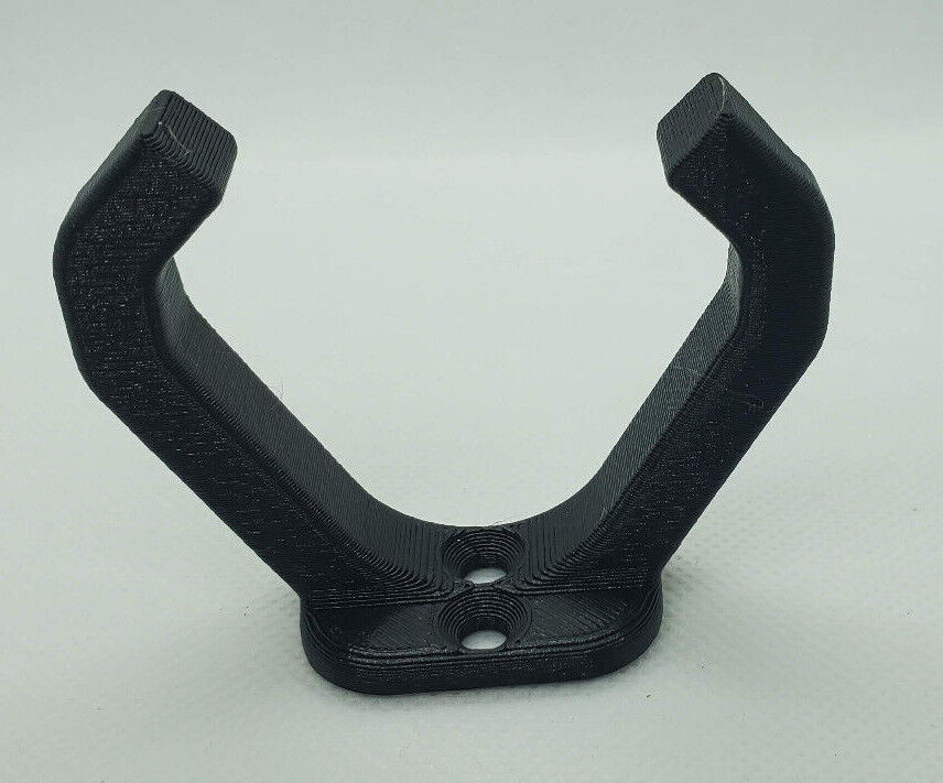 3 pc Set Wall Mount for Oculus Quest VR Goggles and Hand Held Controllers