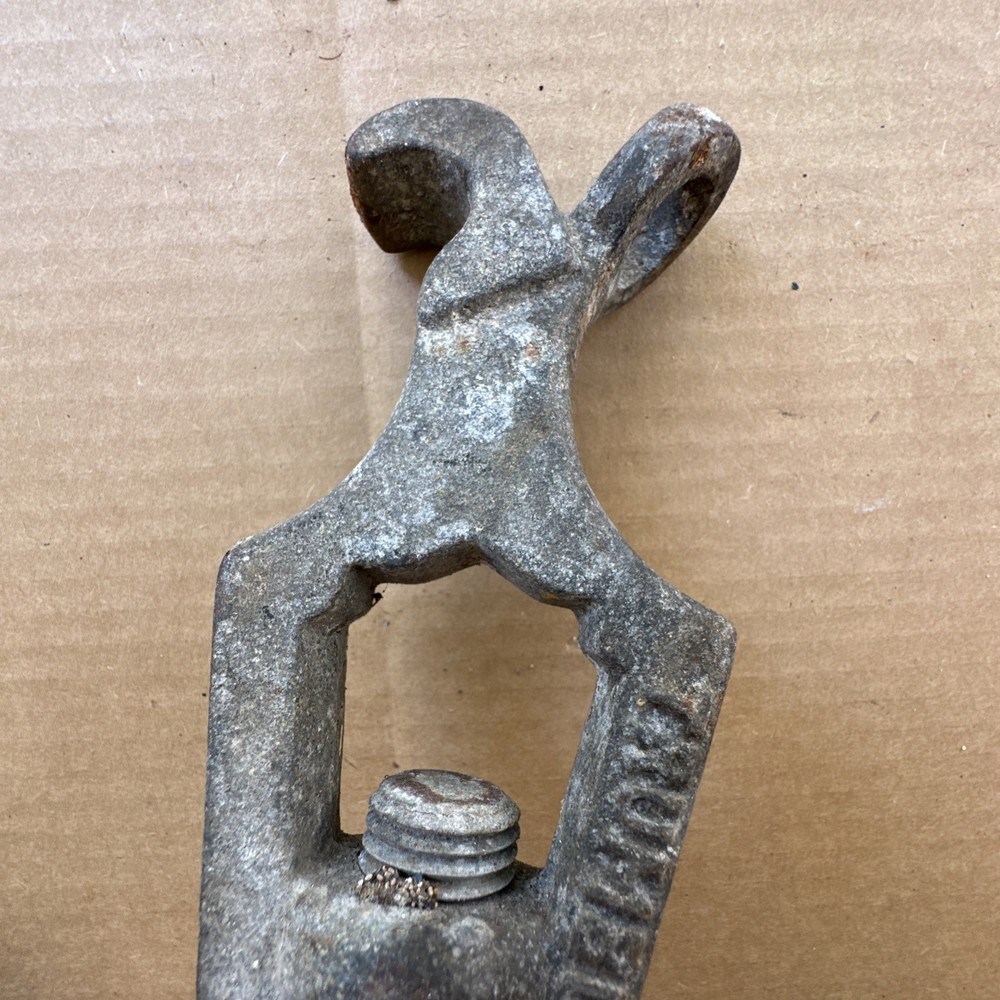 Trumbull Fire Hydrant Wrench Tool Knurled Handle Tool Vintage