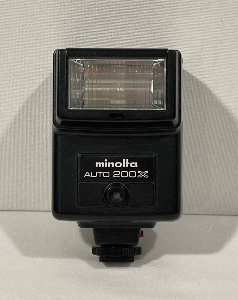 Minolta Auto 200X Flash missing battery cover