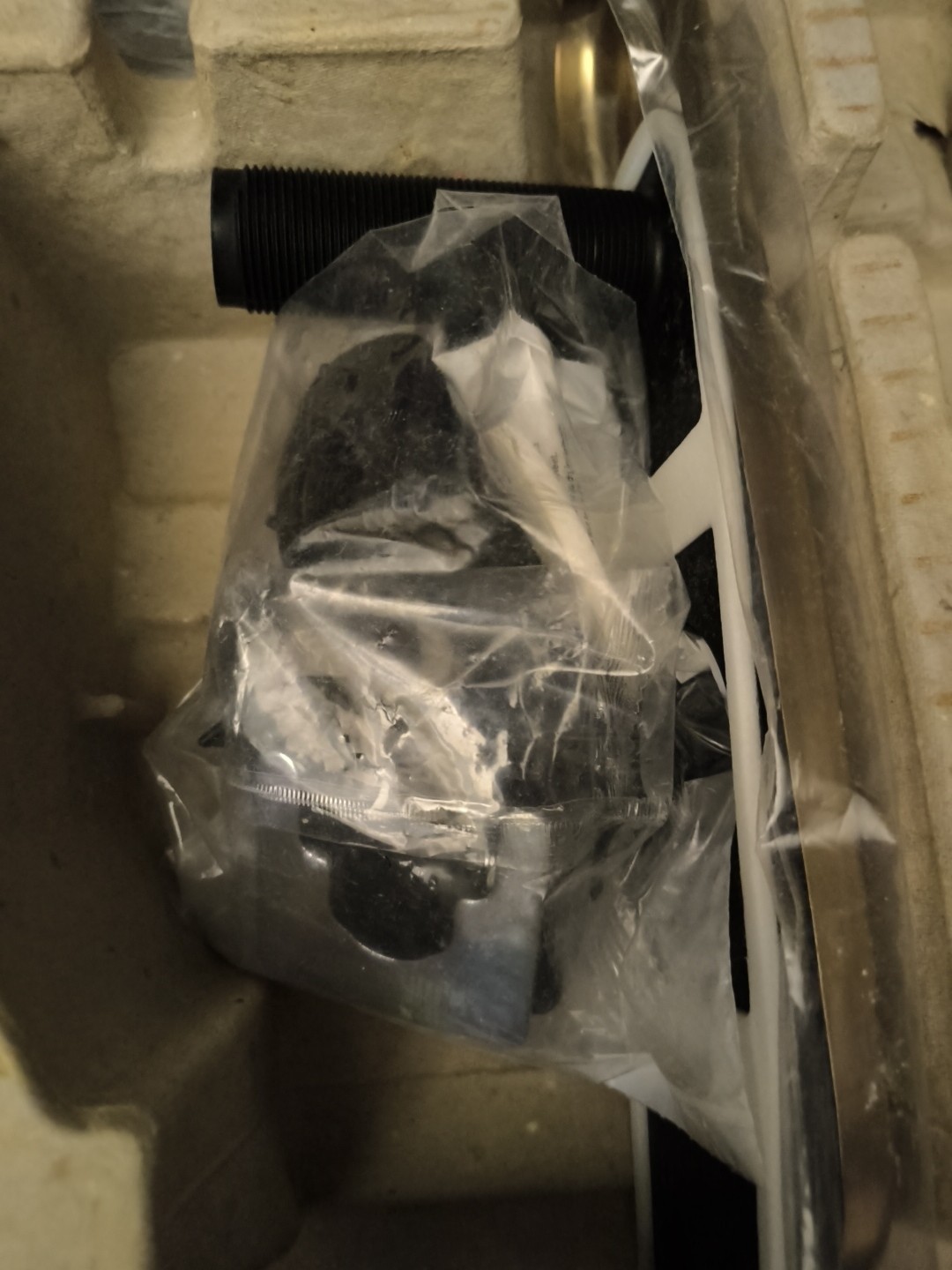 New Delta 18804Z-CZ-DST Theodora Kitchen Faucet Champagne Bronze