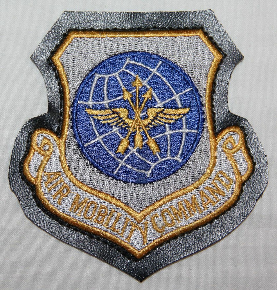 ORIGINAL US AIR FORCE AIR MOBILITY COMMAND 4" CHEST PATCH, HOOK & LATCH MOUNTING