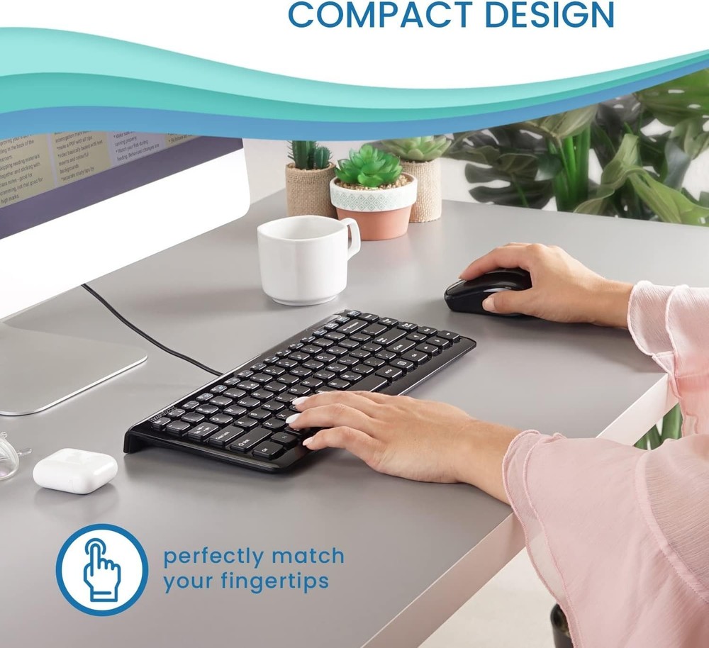 Durable Glossy Black USB Mini Keyboard - Simple Plug and Play Convenience