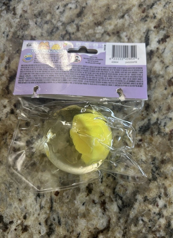 Taba-licious Sqweezipals, Yellow Chick