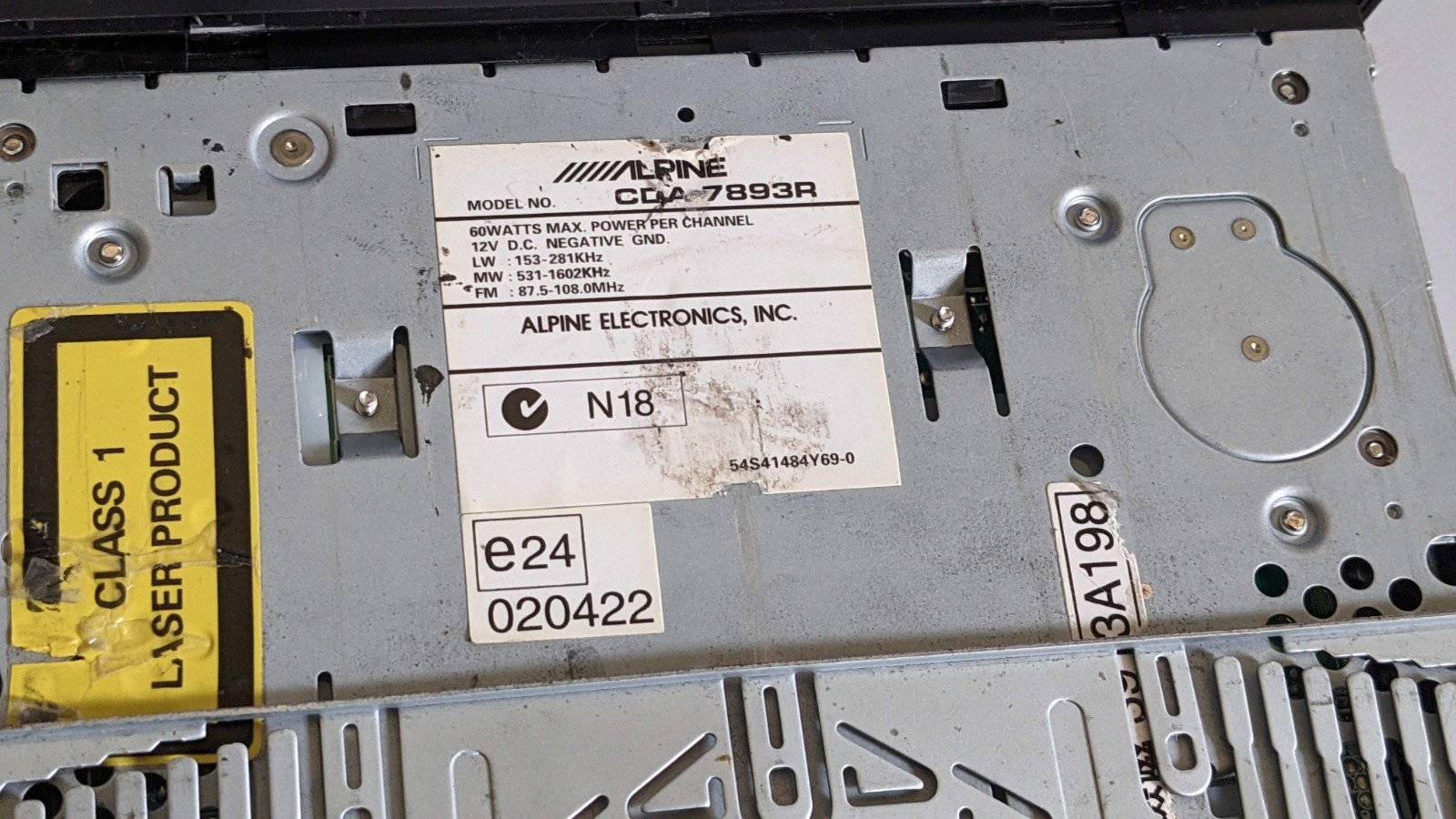 ALPINE CDA-7893R Car CD MP3 Receiver MediaXpander 4 X 60 WATT + BLUETOOTH