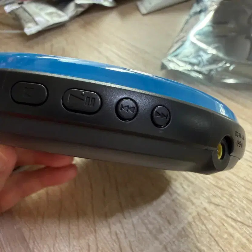 Sony CD Player Walkman D-EJ017CK Blue Official