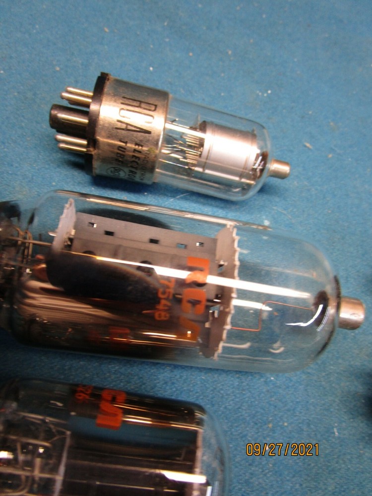 17 Used Untested RCA Vacuum Tubes Various Sizes and Styles